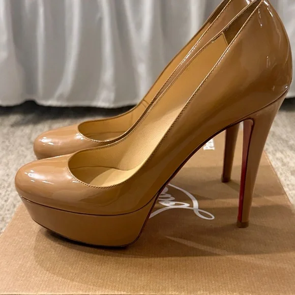 Christian Louboutin Nude Platform Heels - Picture 4 of 6